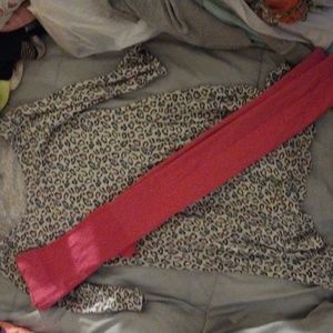 Leopard dress with leggings